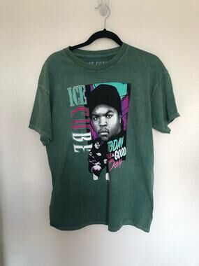 Ice Cube Today Was a Good Day Graphic Tshirt -L